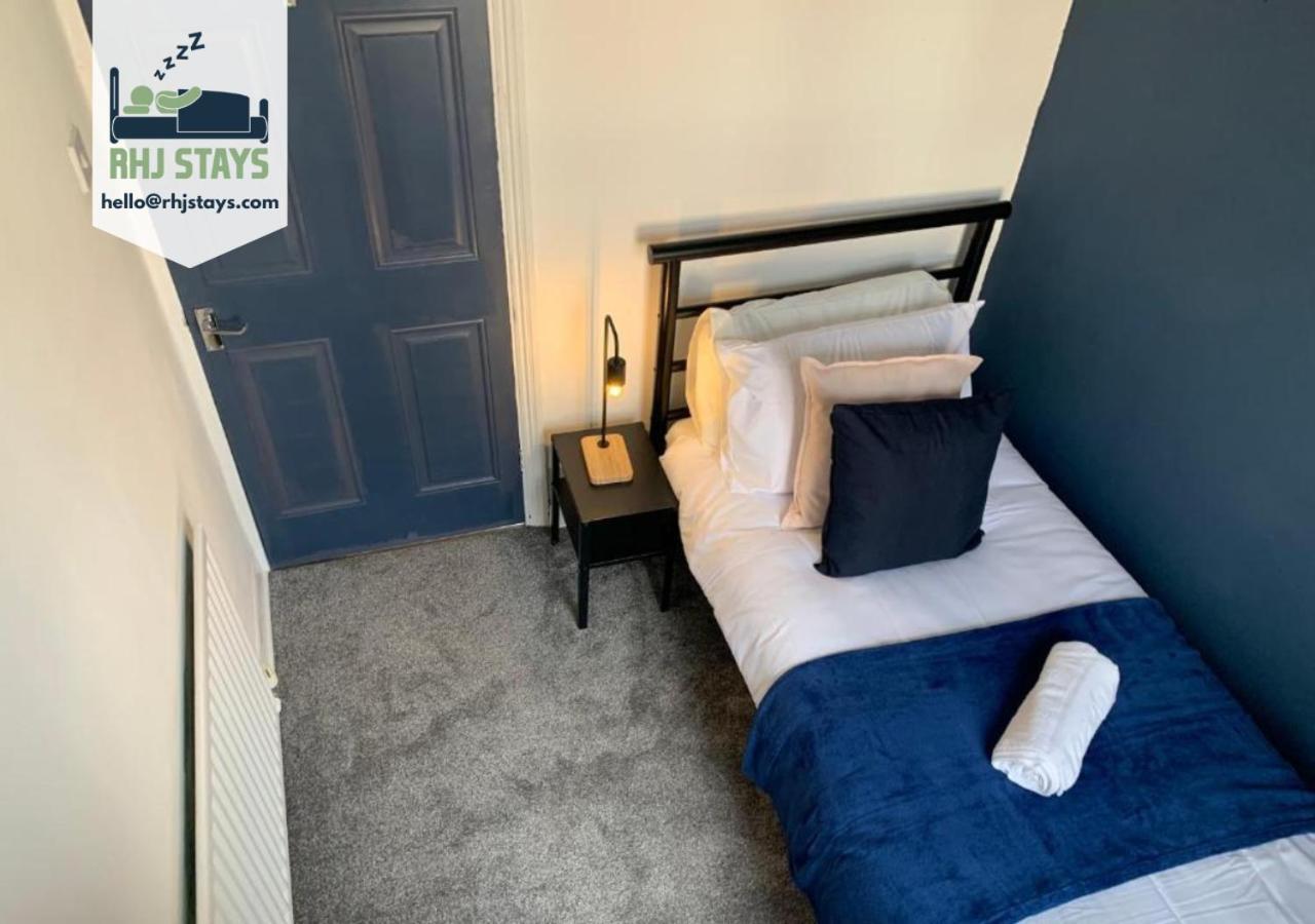 Windsor 4 - Spacious Beautiful 4 Bdrm Maisonette Nr Ncle Free Wifi Free Parking Gateshead Bagian luar foto