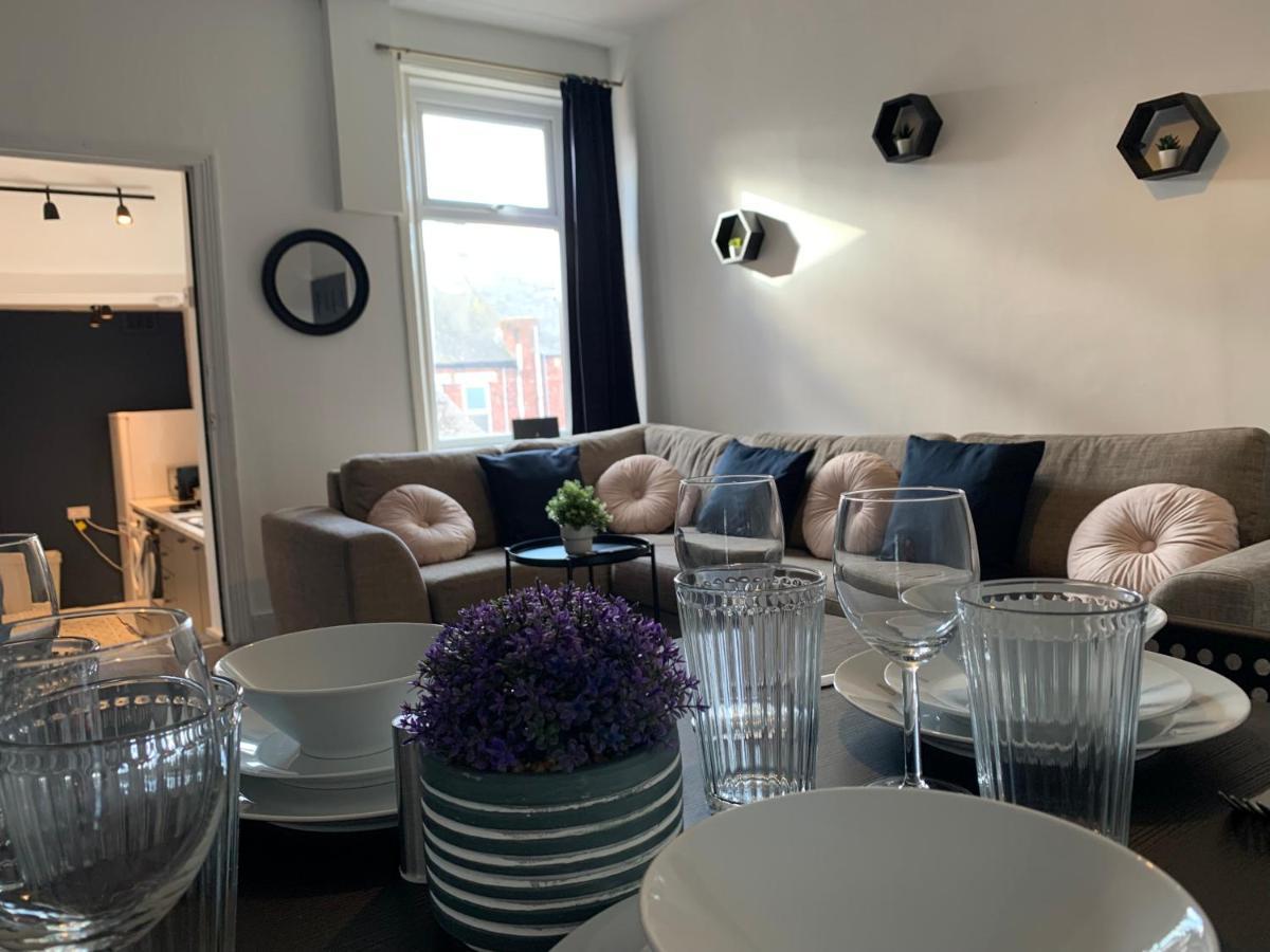 Windsor 4 - Spacious Beautiful 4 Bdrm Maisonette Nr Ncle Free Wifi Free Parking Gateshead Bagian luar foto