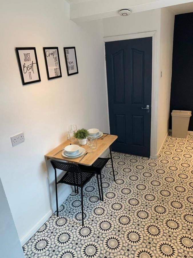Windsor 4 - Spacious Beautiful 4 Bdrm Maisonette Nr Ncle Free Wifi Free Parking Gateshead Bagian luar foto