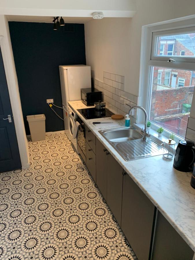 Windsor 4 - Spacious Beautiful 4 Bdrm Maisonette Nr Ncle Free Wifi Free Parking Gateshead Bagian luar foto